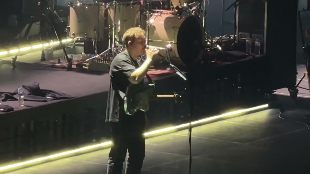 The Dying Light - Sam Fender - Leeds 04/12/24