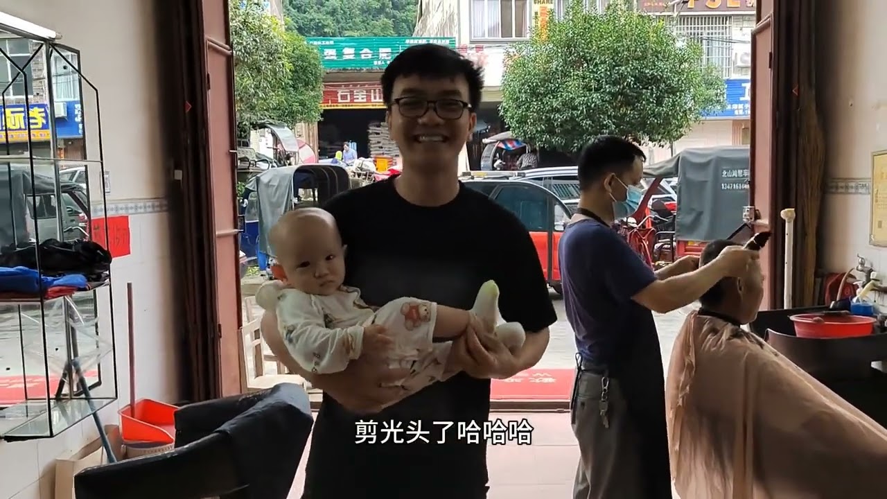 端午节煊爸又是包粽子又是杀鸡，全家人聚在一起吃饭，画面太温馨 #奶爸 #端午节 #爸爸带娃日常