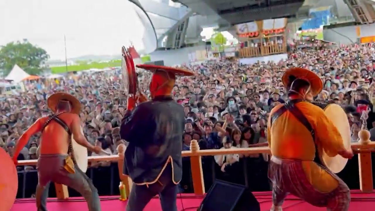 切腹ピストルズ 「いきいづ」橋の下世界音楽祭 The Seppuku Pistols performed at 
