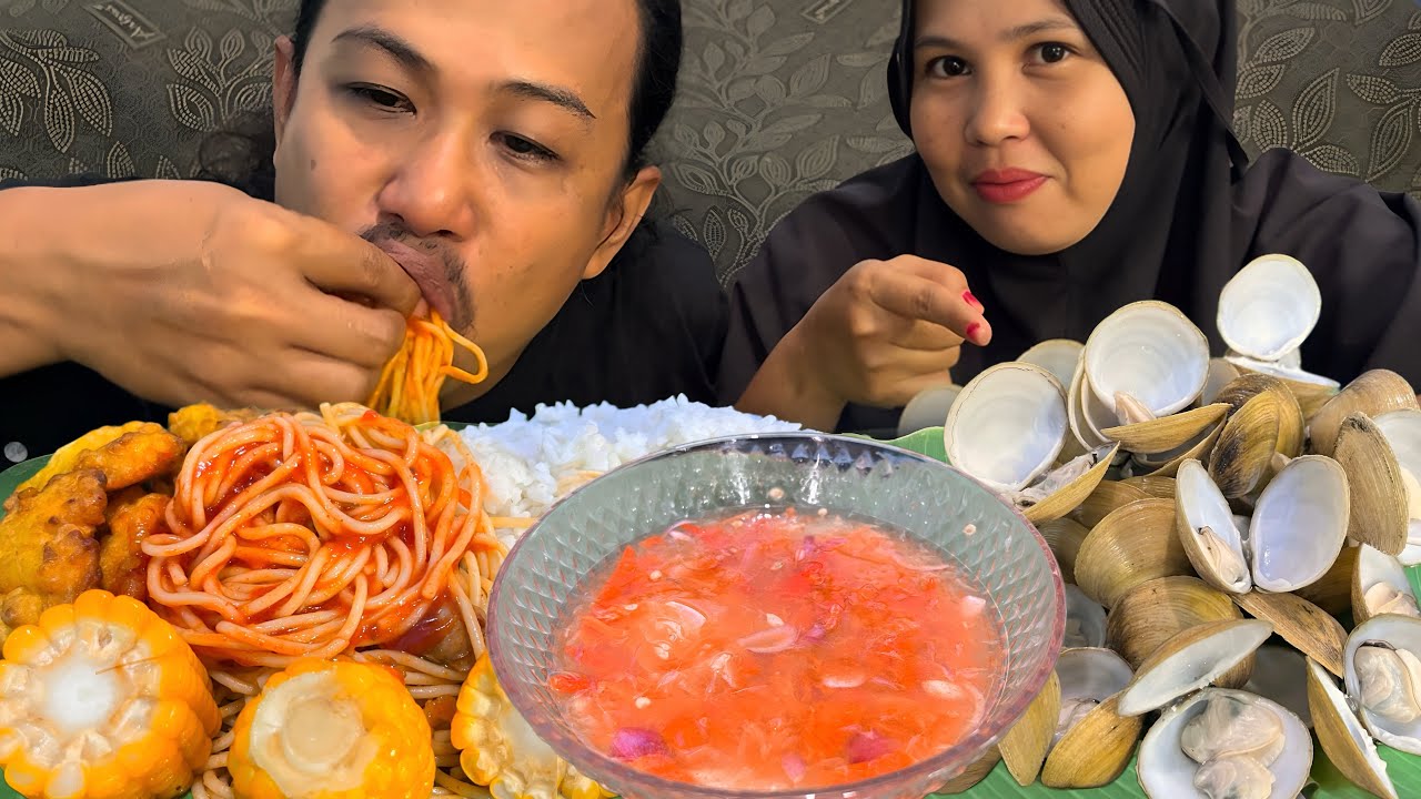 Wow! Mukbang seafood pedas, mie spaghetti, jagung rebus dan bakwan