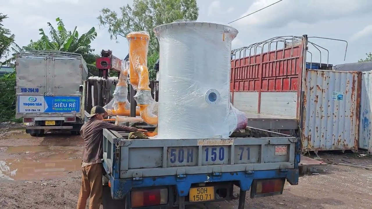 Cẩu và vận chuyển hàng máy móc đi từ nam ra bắc | Kha vận chuyển