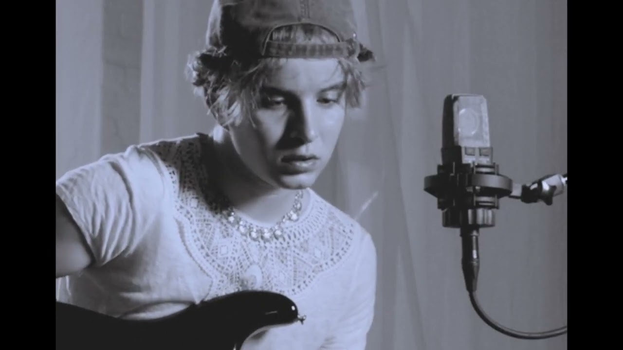 Rowan Drake - Fade Into You (Mazzy Star Cover)