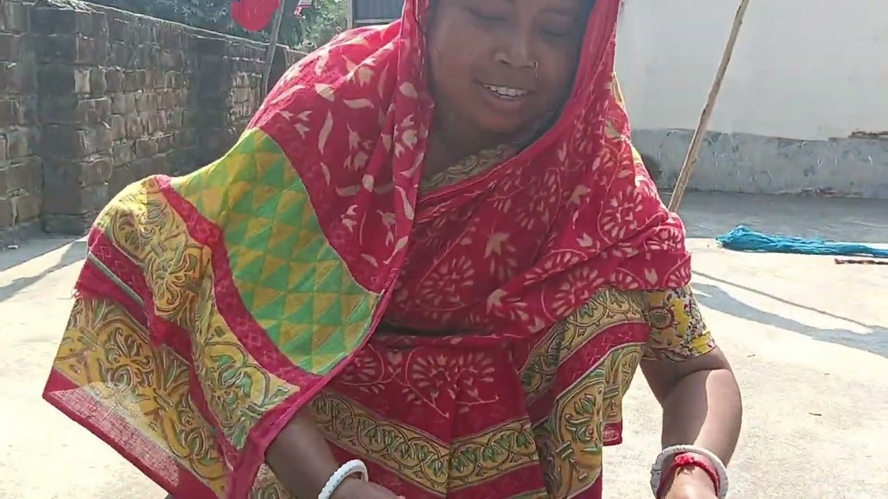 চালের গুড়ার পাপড় দিলাম বন্ধুগণ কেমন হয়েছে কমেন্ট এবং অবশ্যই যানাবেন জানাবেন। 🤔💬👌