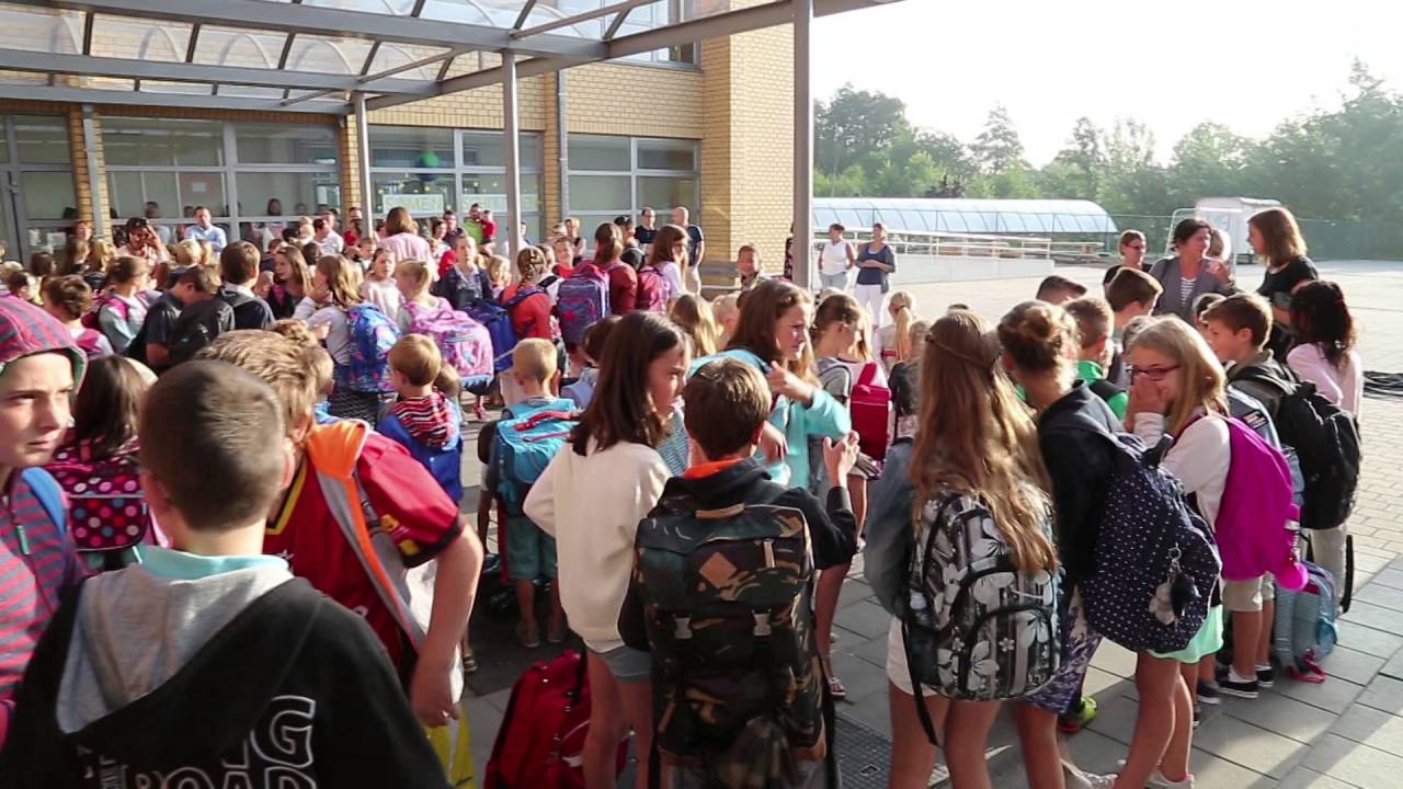1 september 2016 .  De KEI : met z'n allen naar school!