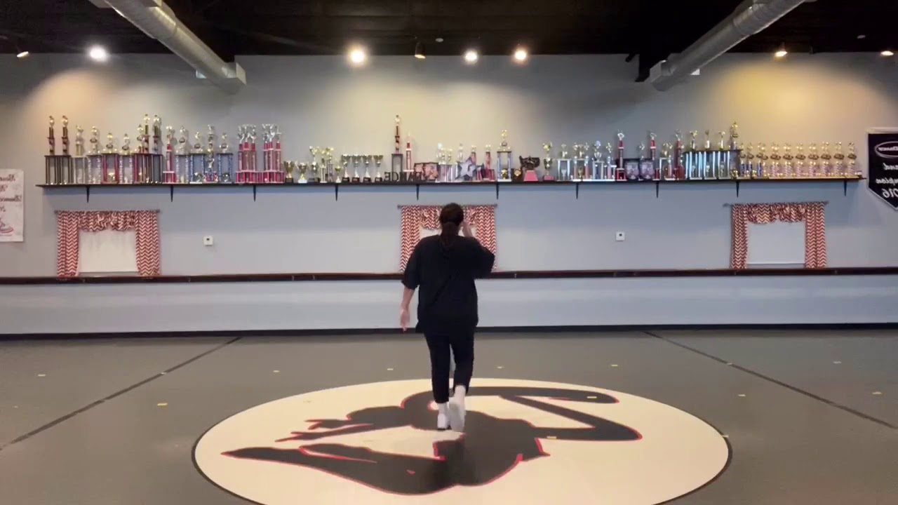 Across the floor Hip-hop (1st gd & above)