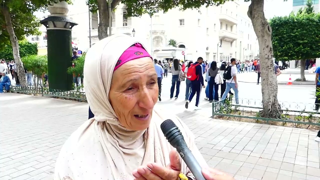 ربيت الأيتام خدمت عليهم في السواني و الديار و توة نعاني في بنتي وصغارها ما نسلمش فيهم الاحتياج يقهر