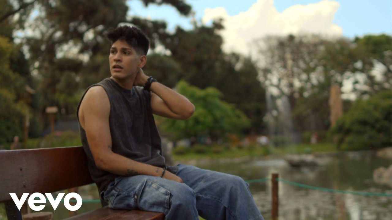 Kennay - A Solas (Official Video)