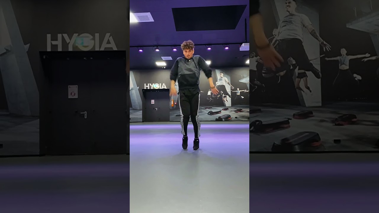 Finally Friday 🤗🤩 whats your favorite move ? #dance #mrsus #patrox #party