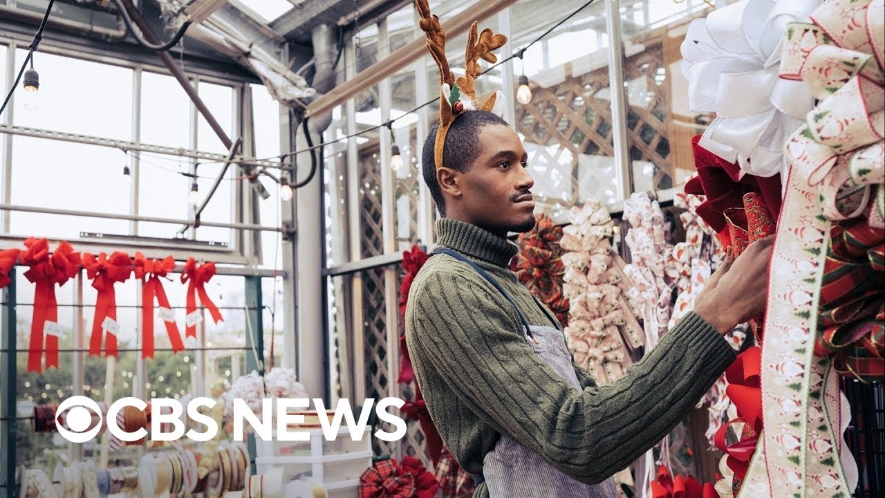 Seasonal job postings down to lowest point since 2019, according to jobs site Indeed