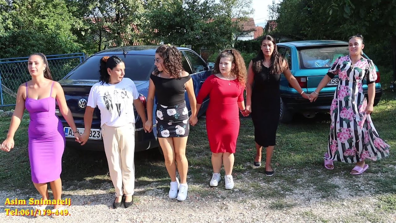 Naza Begić i Haze Bend uživo Pjevaju Izvorni mix pjesamakod porodice Muhić Asim Snimatelj