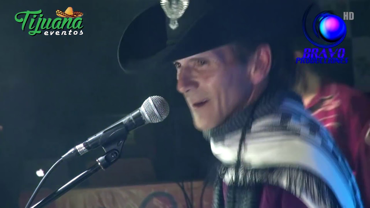 Los Rancheros De Rio Maule - De Paisano a Paisano / Volaré, Volaré / Ya No Llores (En Vivo)