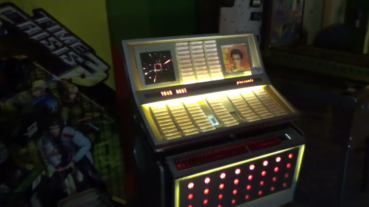 Playing Rock & Roll 45's On A Rowe AMI 1964 Tropicana Jukebox