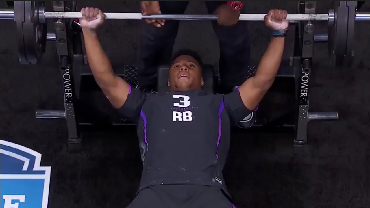 Saquon Barkley Bench Presses at the NFL Combine ᴴᴰ || 29 Reps || 3/01/18