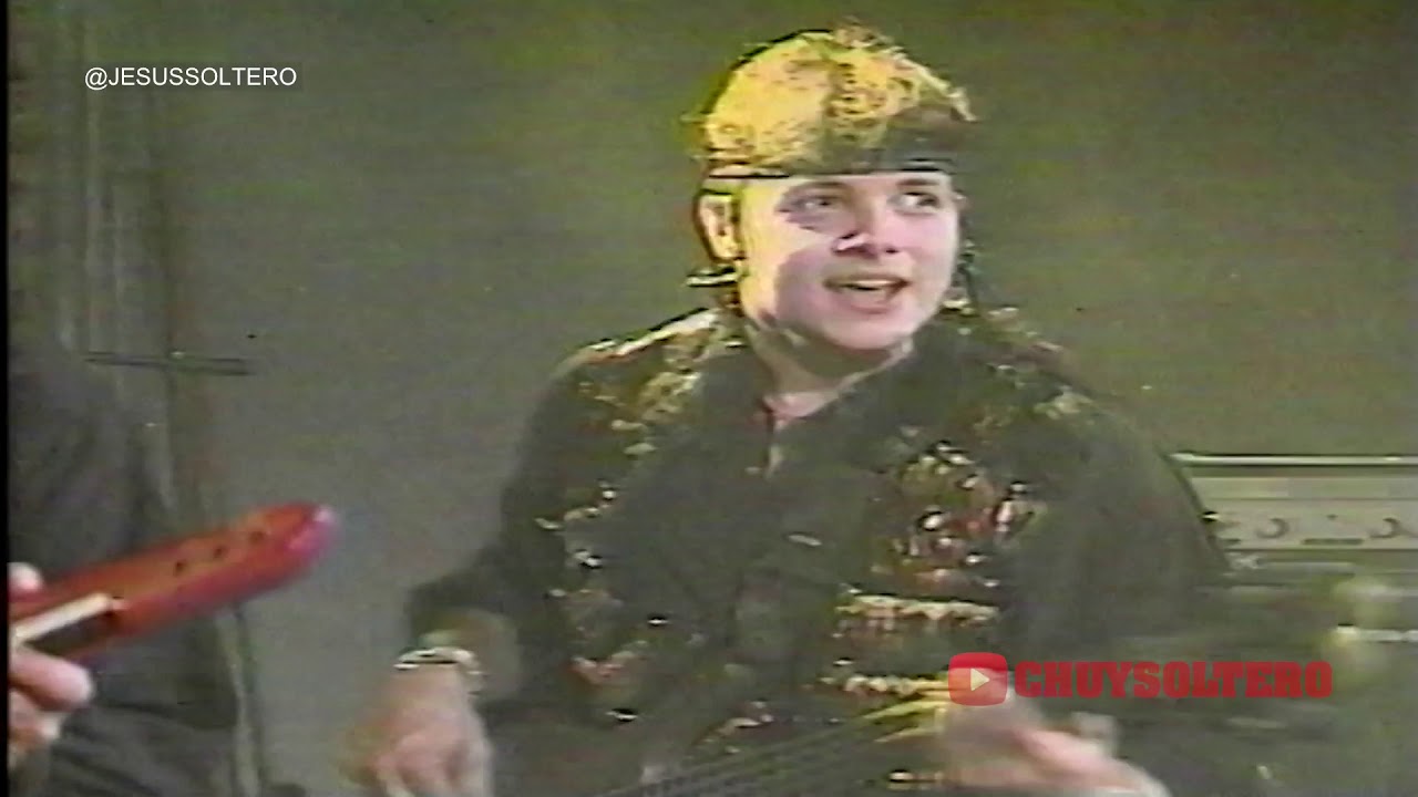 LOS FANTASMAS DEL CARIBE MUCHACHA TRISTE