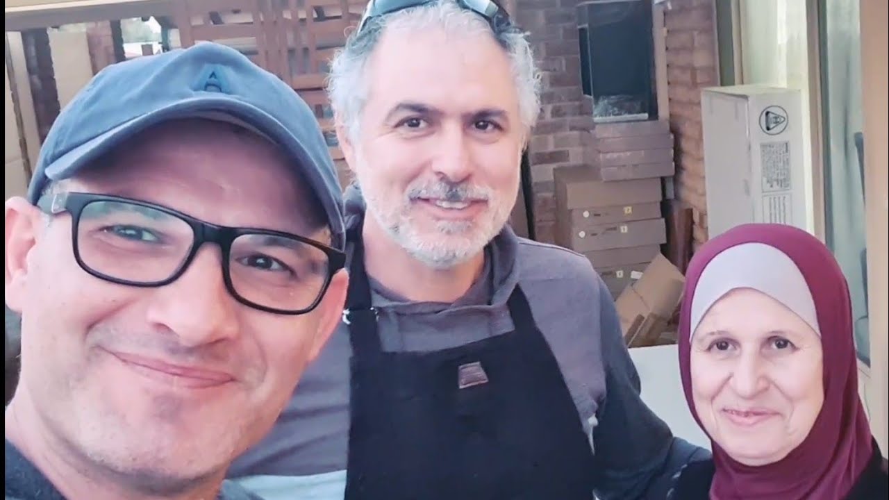 اليوم معزومين اني والحجيه 😇 واحلى سمك مشوي🐟