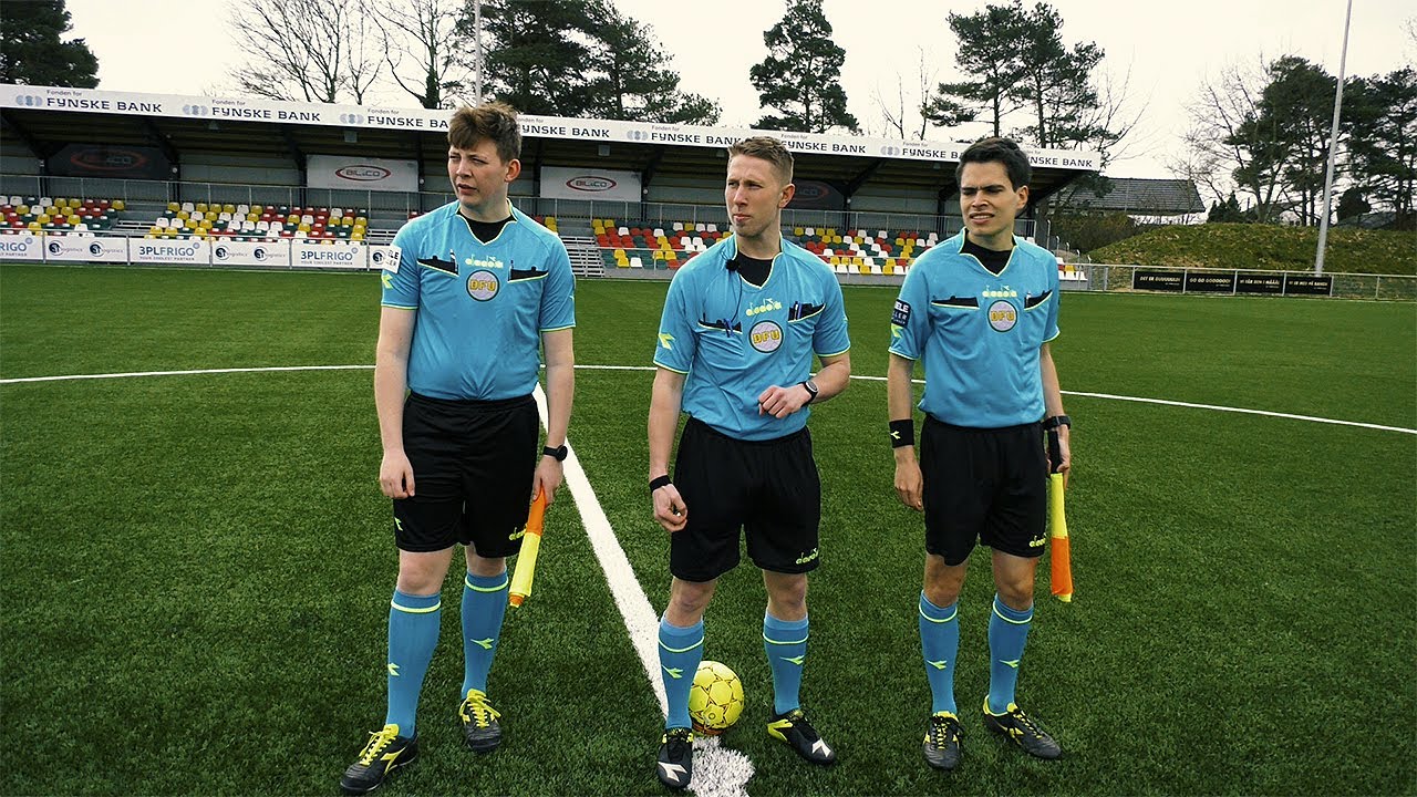 Dommerdebut er set af 400.000 - nu sigter Christian højt