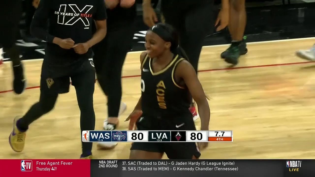 CLUTCH 3 By Jackie Young To Tie Game & Force Overtime! | Las Vegas Aces vs Washington Mystics #WNBA