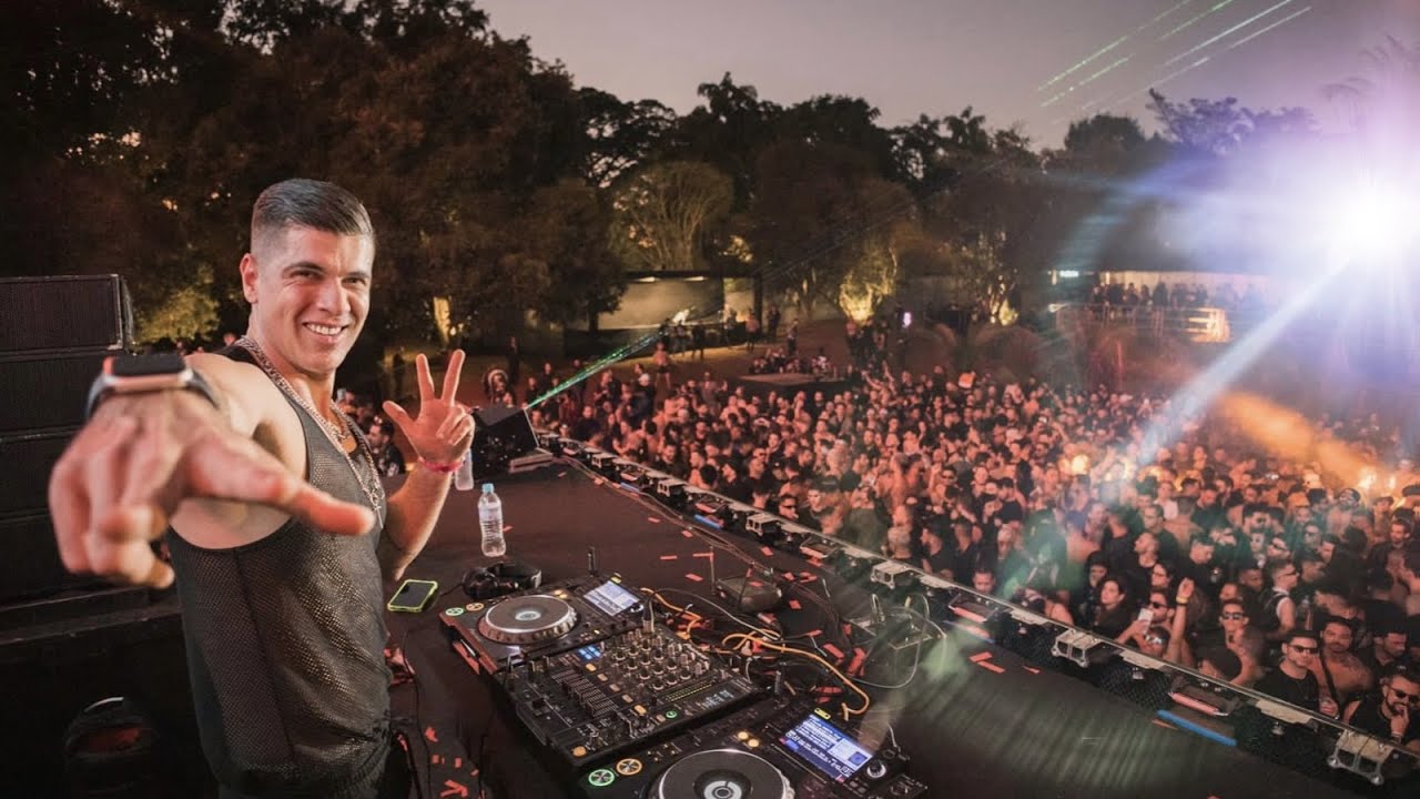 Breno Barreto - INDEX, ONLY IN BLACK - 2022 (VIDEO)