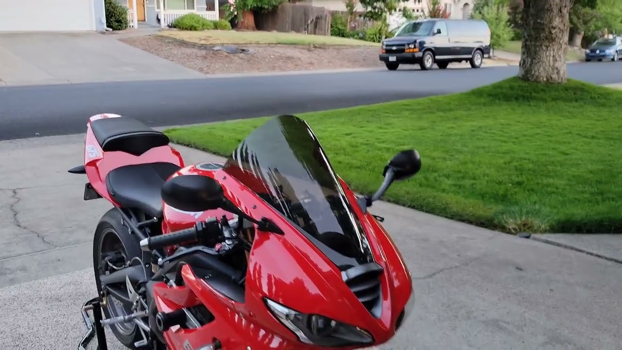 2009 Triumph Daytona 675/Spark Plugs, Air Filter and Akrapovich Exhaust!!!