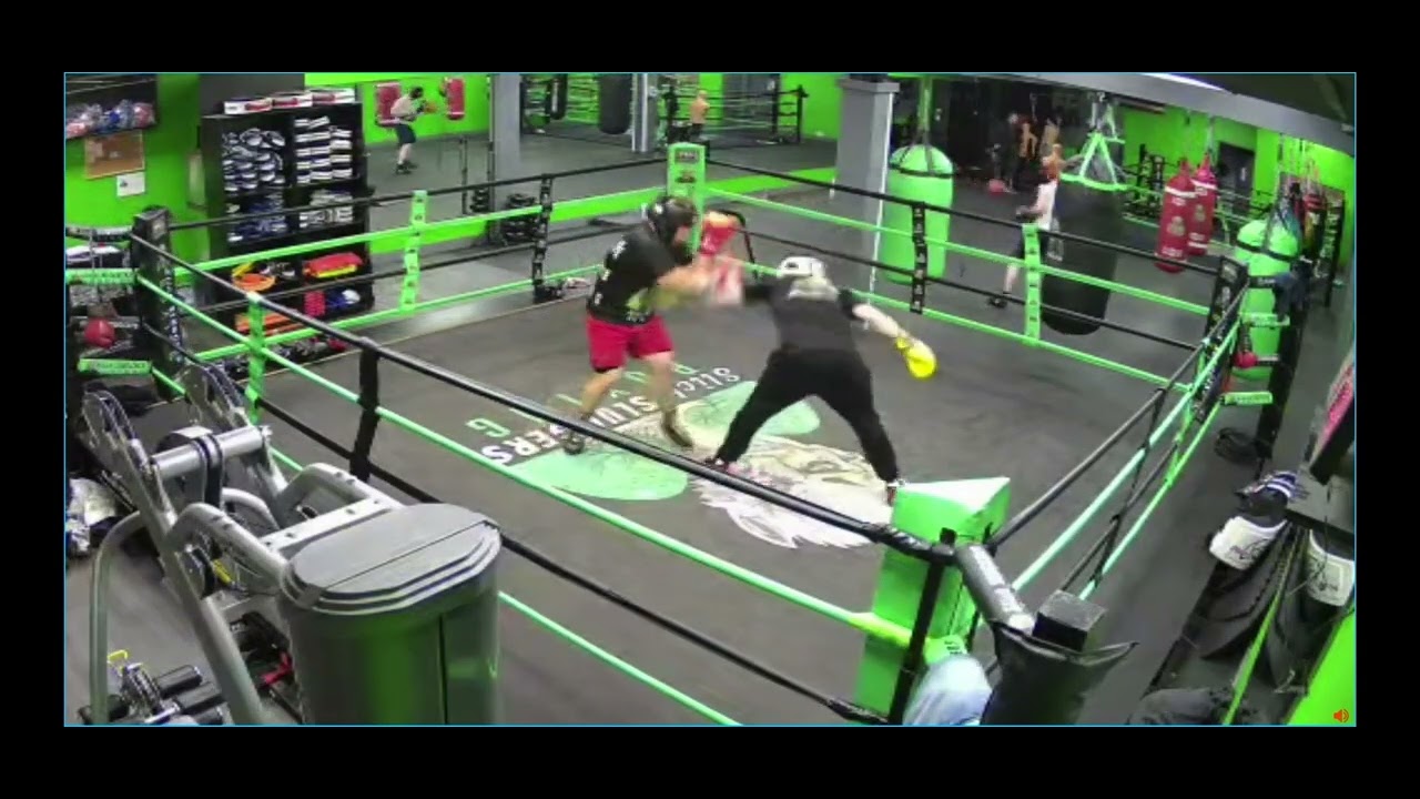 Coach Mike v Kevin (Boxing Spar)