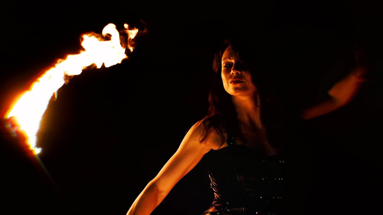 Talla 2XLC presents RRAW! - In Summertime (Official Video)