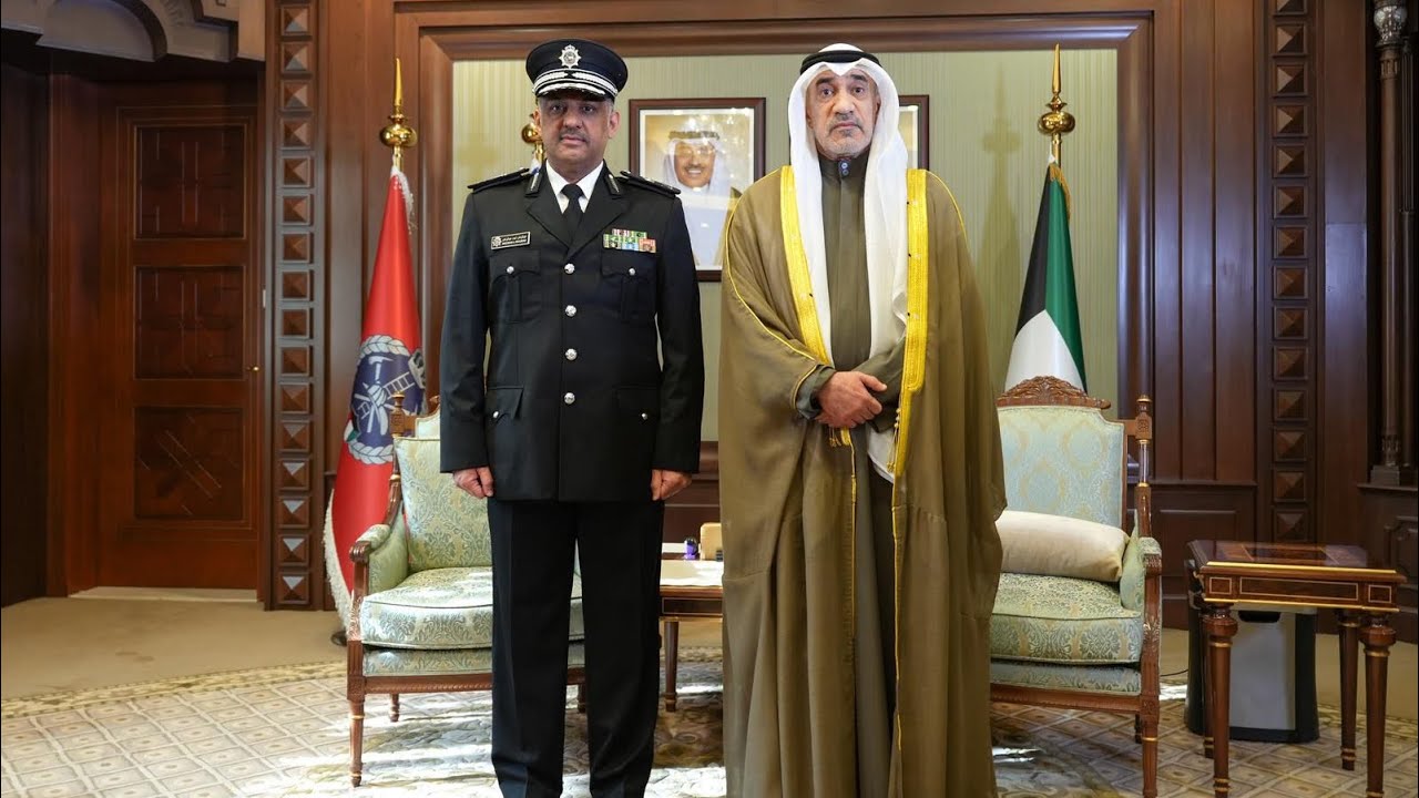 رئيس مجلس الوزراء بالإنابة ووزير الداخلية يقلد العميد عبد الوهاب الوهيب رتبة لواء