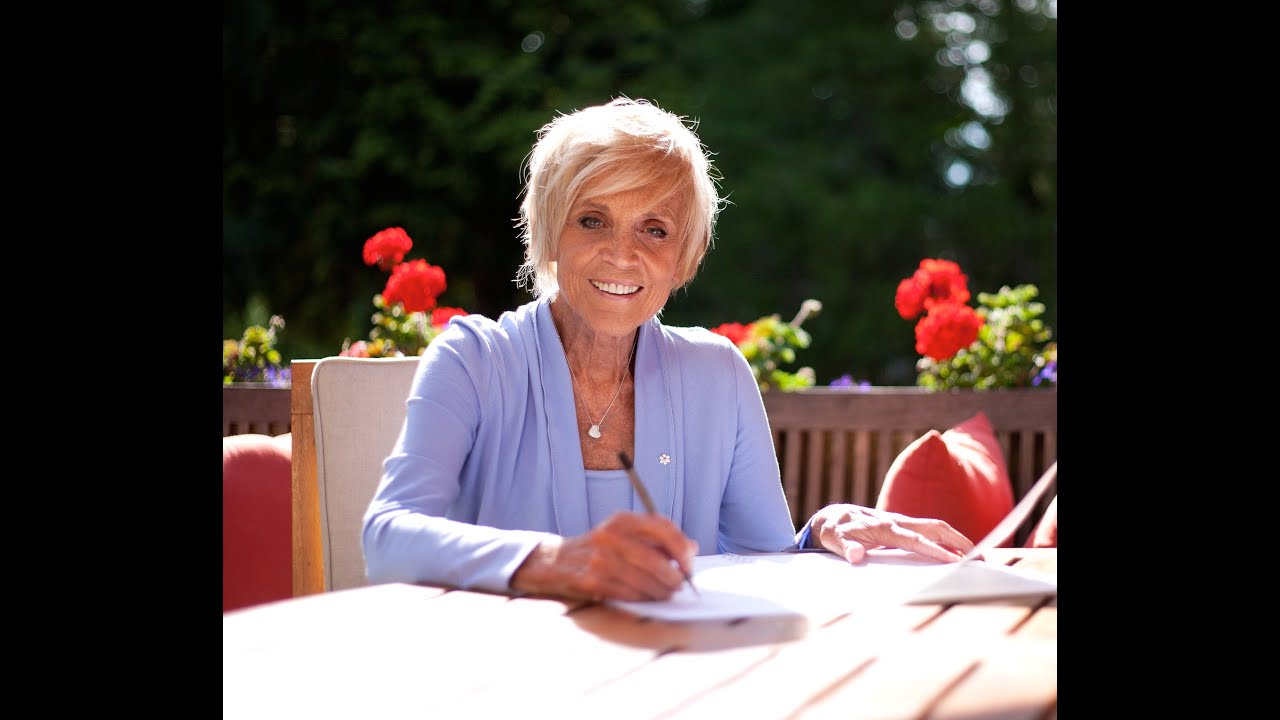 Diane Loomer  1940 - 2012