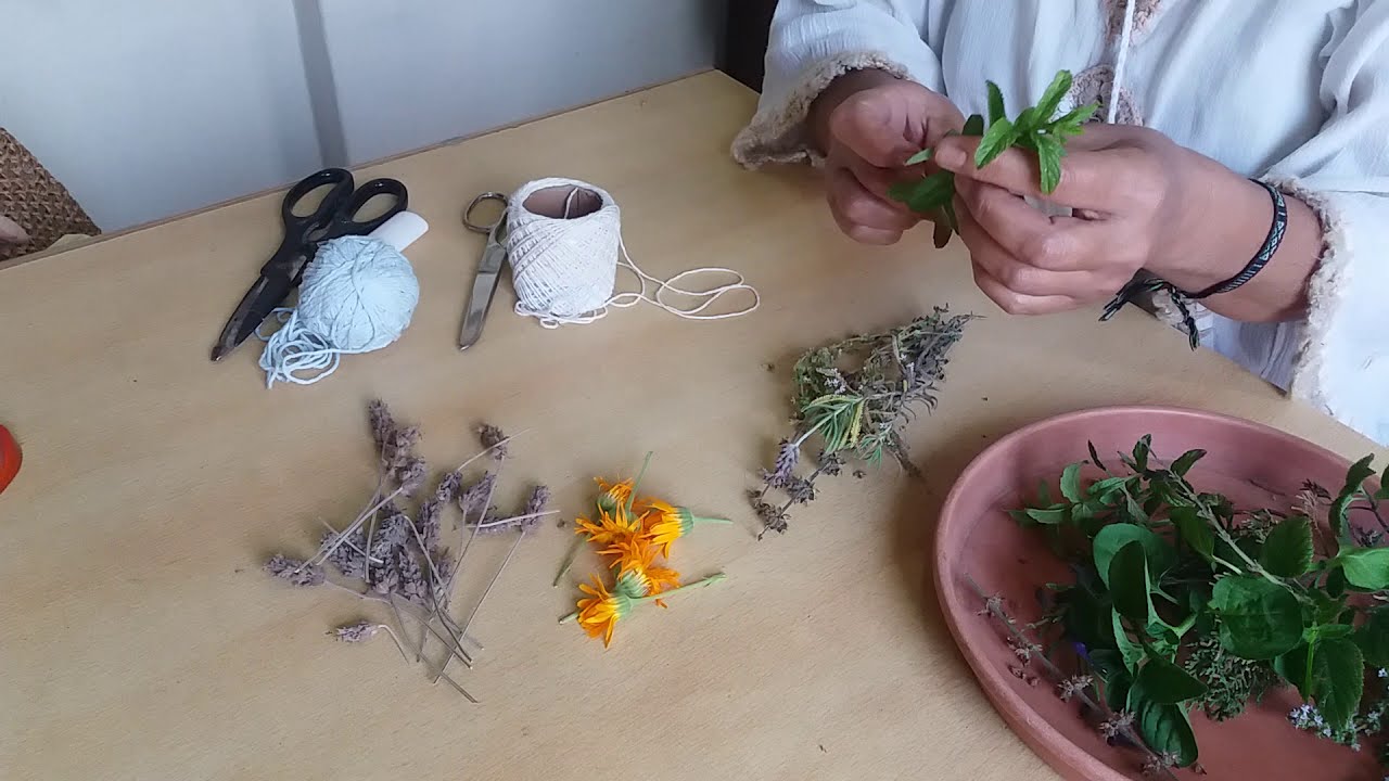 Sahumo. Sahumerio natural. Aromáticas. Romero. Tomillo. Lavanda. Menta. Caléndula. Salvia.