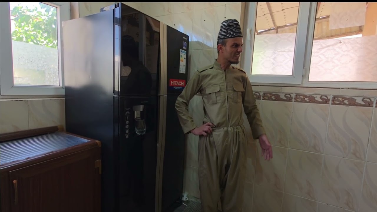 بەزمی ئیمتحان کوڕەکەی ناخوێنی😂بزانە چی لێدەکا