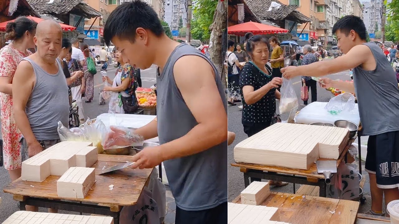 The stall sells tofu, freshly made and sold on August 20st.