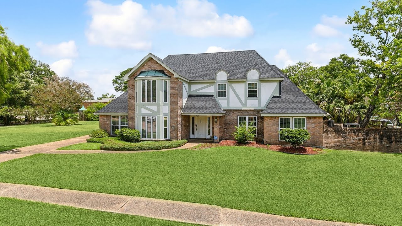 For Sale: 3509 Red Oak, New Orleans, LA