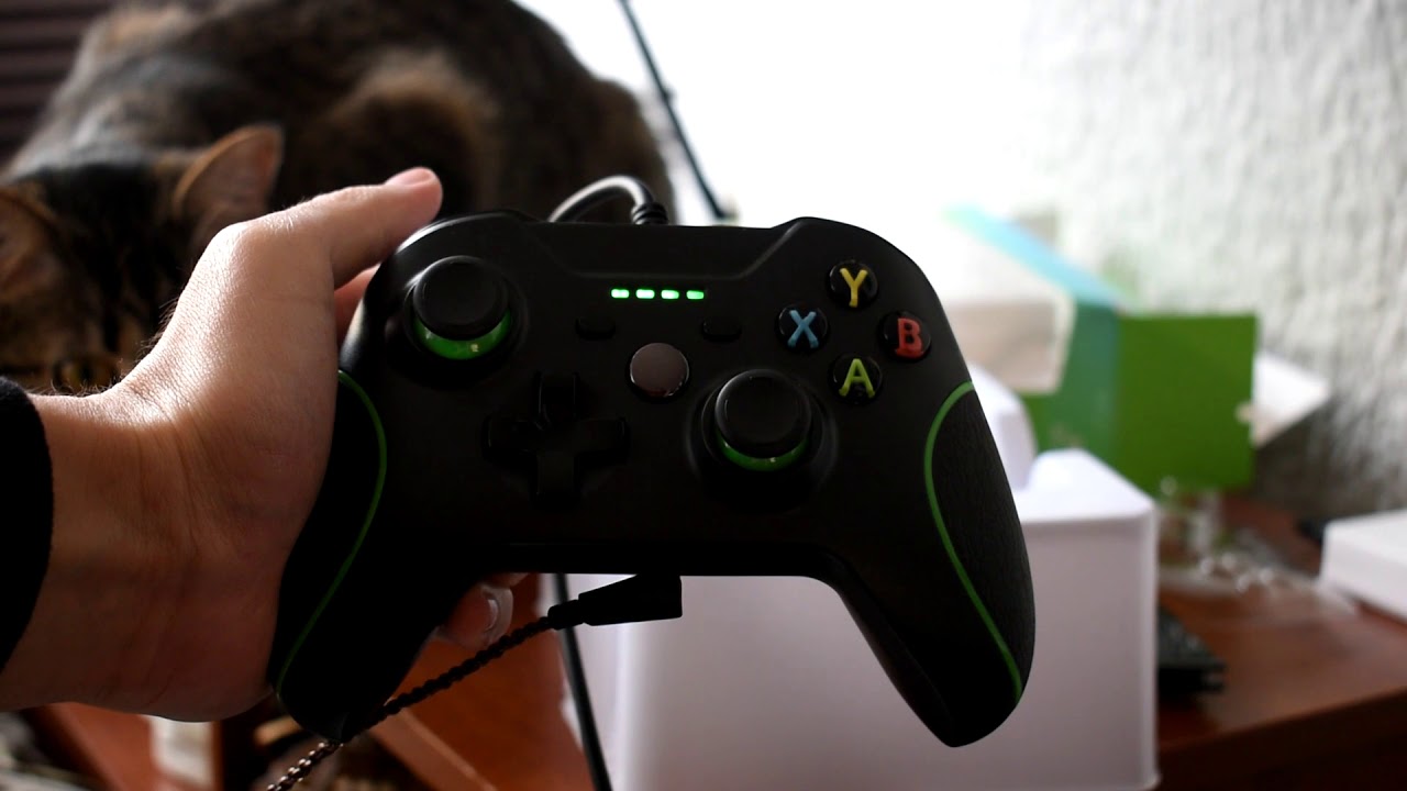 Control xbox one generico alambrico.
