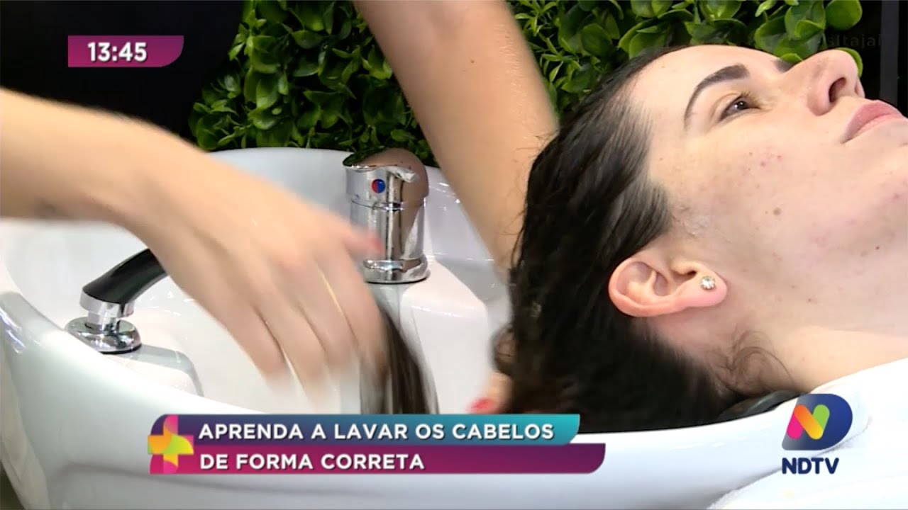Aprenda a lavar os cabelos de forma correta