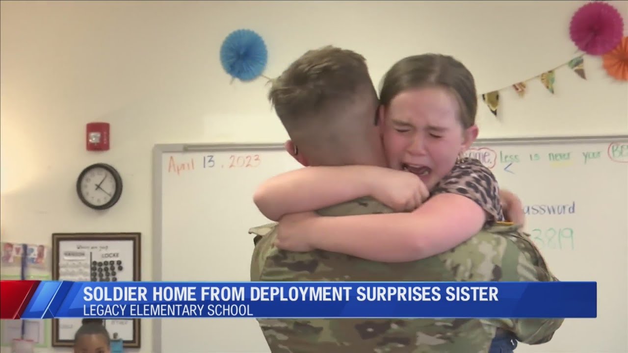 Soldier surprises little sister at school