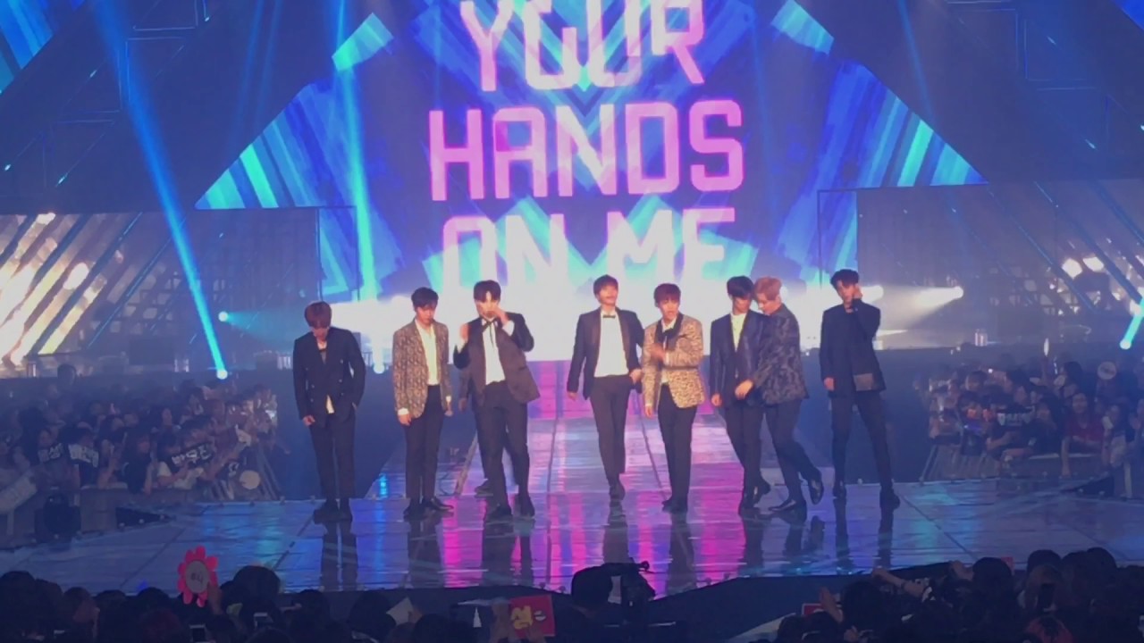 170701 프듀콘 Hands on me 폰카 정면풀캠