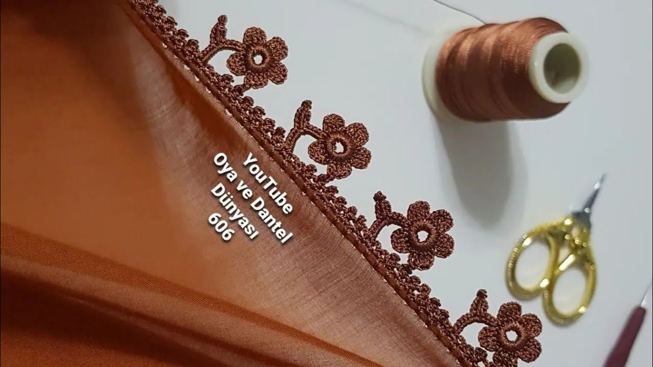 606- O Kadar Seri ilerliyor Ki Tek Sıra Oyanin Güzelliği Gösterişli Şık Çeyizlik Tığ Oyası Yapımı 