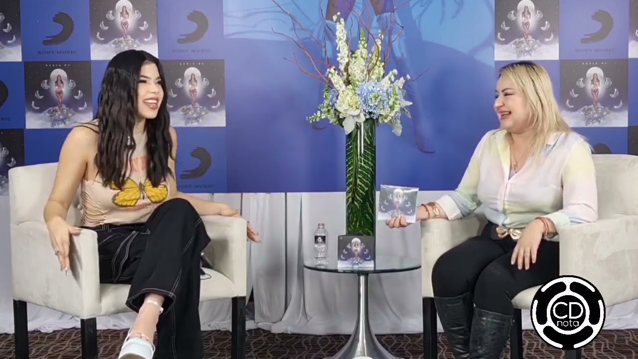 Kenia Os - Cambios de luna en entrevista