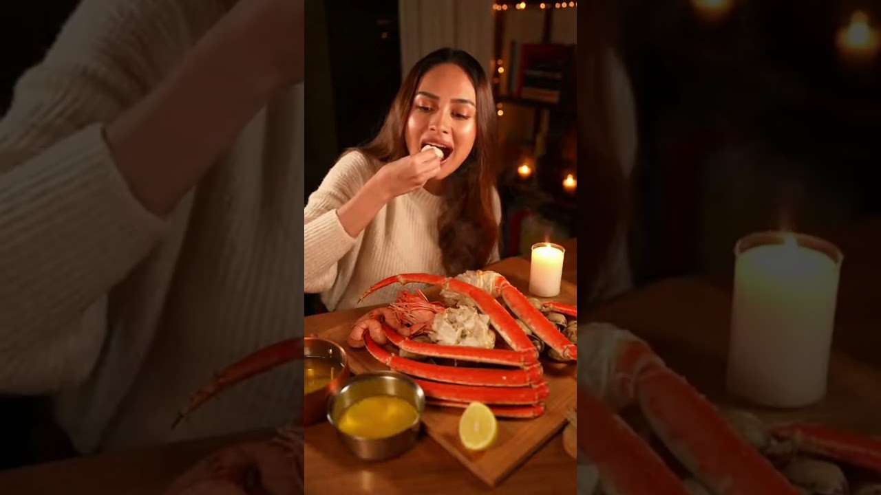 Cozy Crab Legs ASMR 🦀🕯️ Garlic Butter Dip + Lemon | Mukbang 