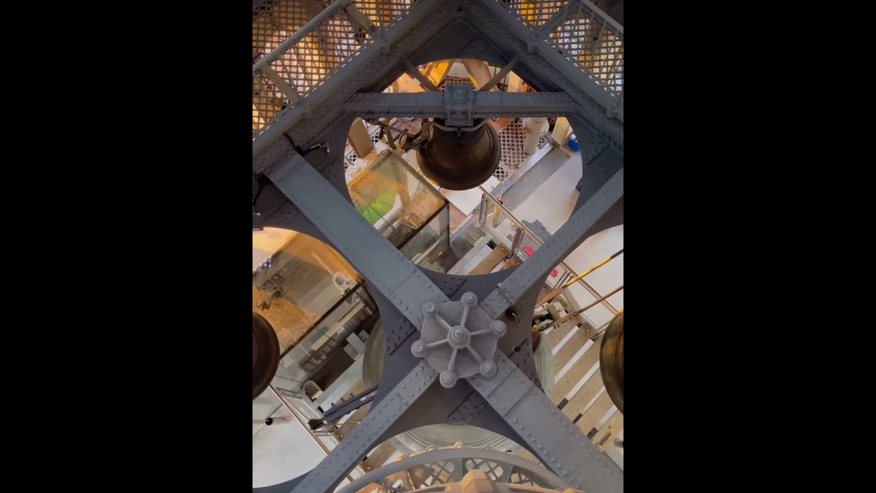 Big Ben Chimes 6pm (Belfry)
