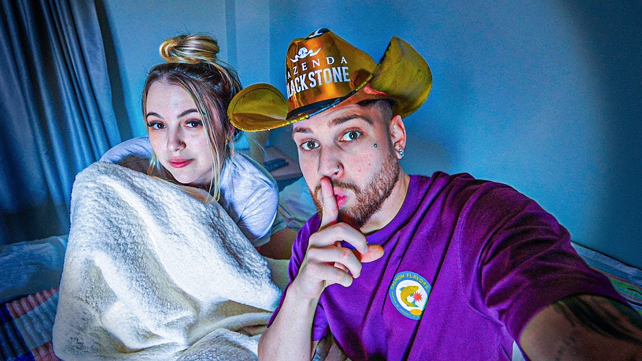 PASSEI UMA NOITE NO QUARTO DO REI DO GADO COM MINHA EX NAMORADA SEM NINGUÉM SABER !!