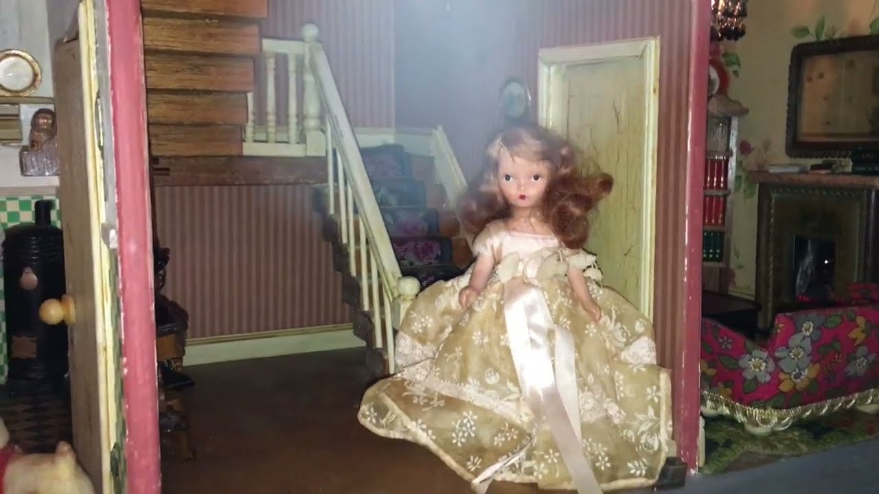 Gibson House - My 1/12th Dolls House