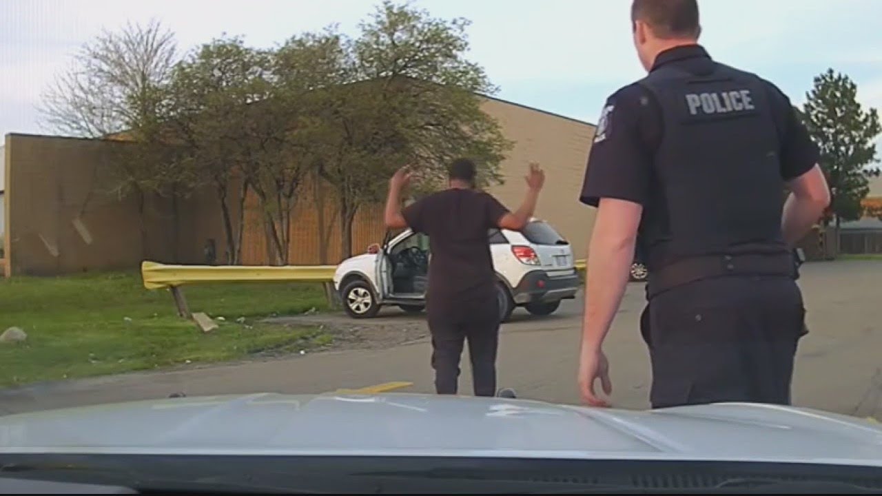 Road rage leads to crash, shooting in Sterling Heights