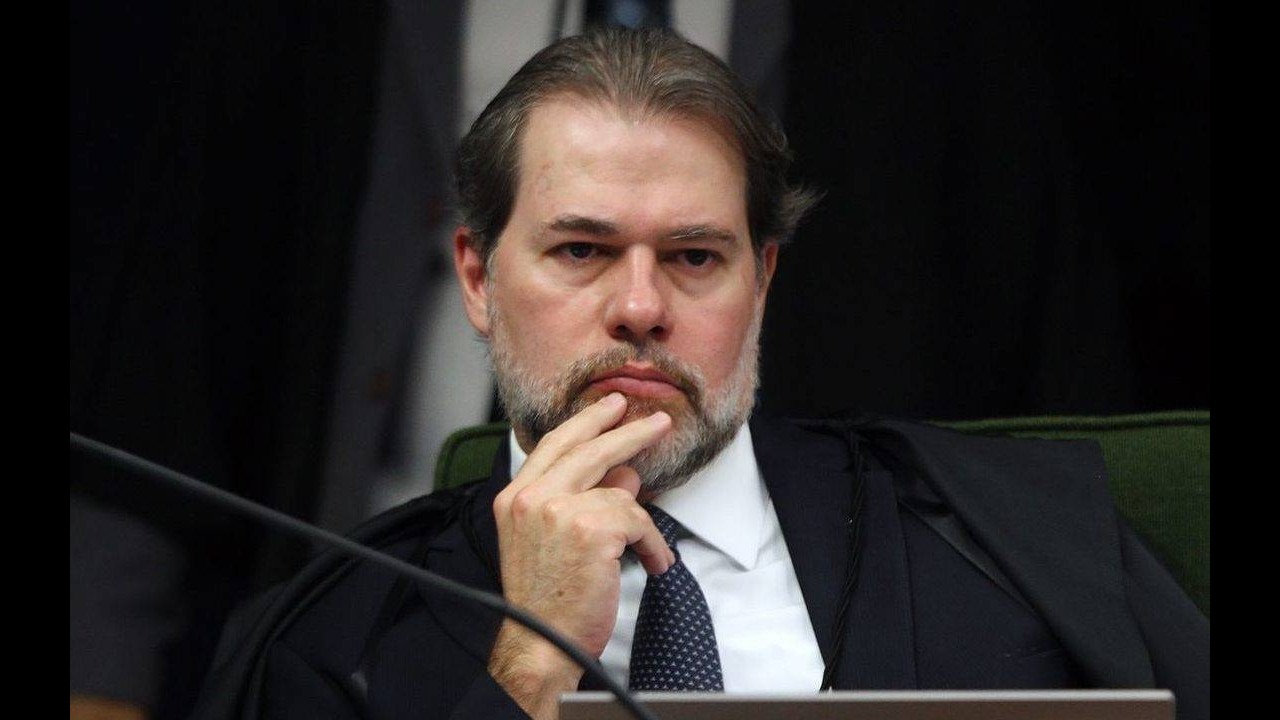 Blindagem, manifestação e guerra