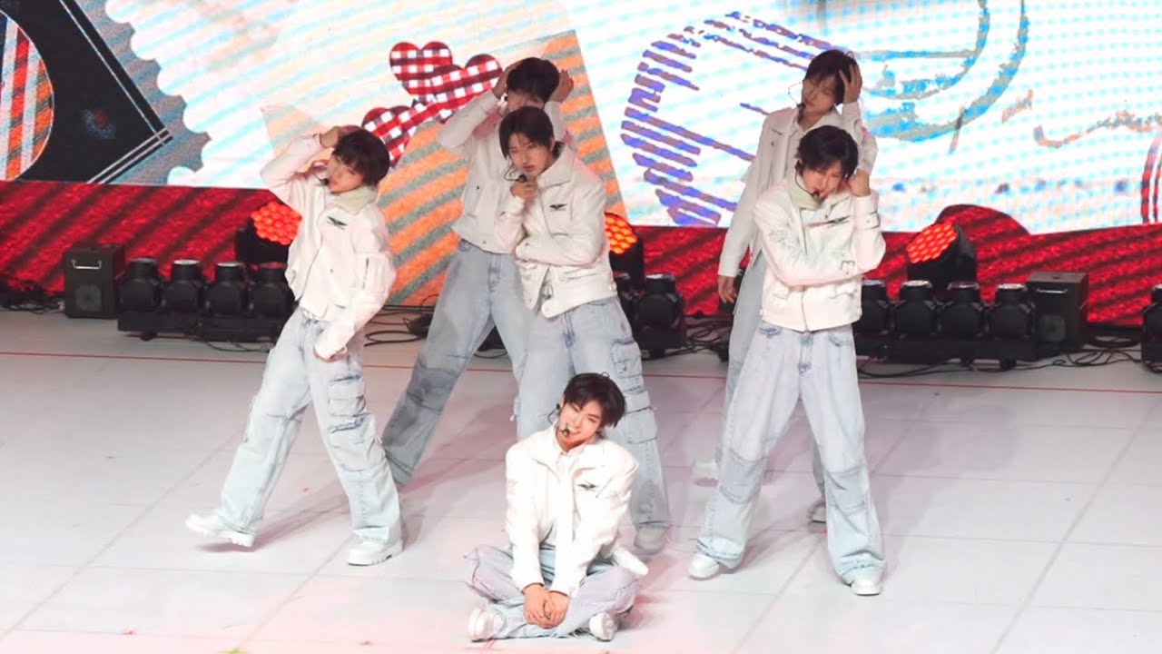 ［킥플립 직캠］특이점 (Crush) 4K fancam-260117 팬콘 서울