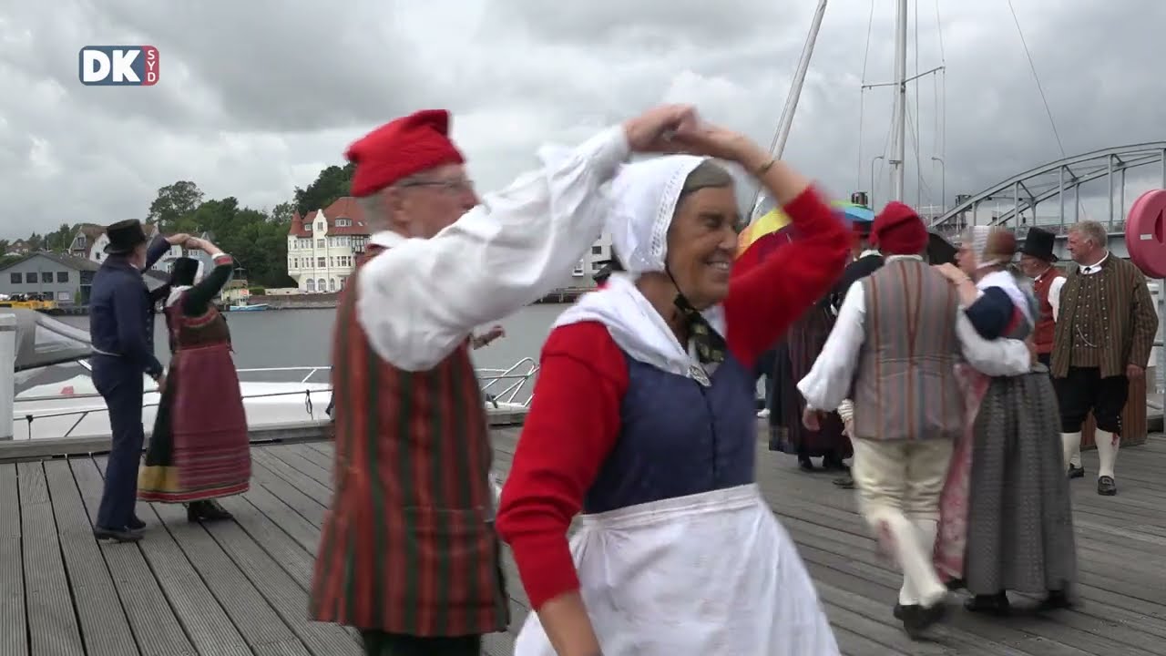 Folkedans og spillem&aelig;nd