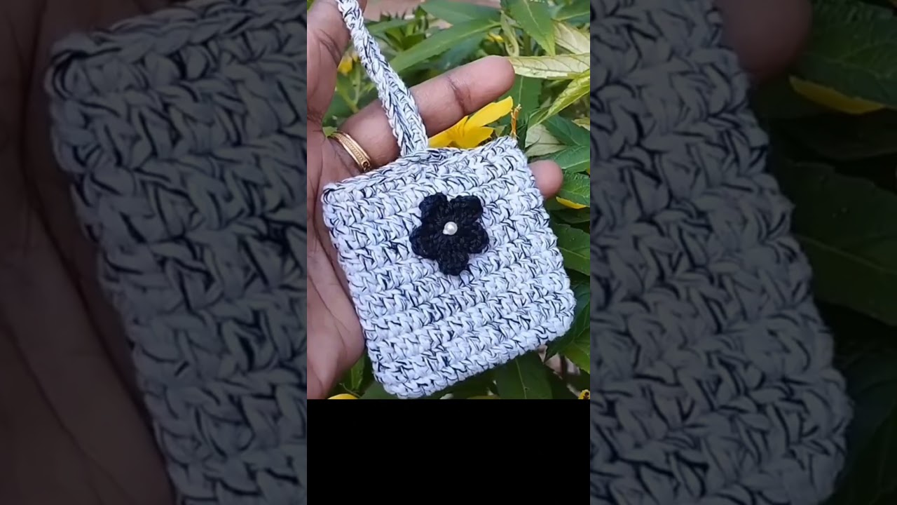 Simple crochet airpod pouch, Beginners crochet pattern, Crochet keychain, Easy crochet keychain,