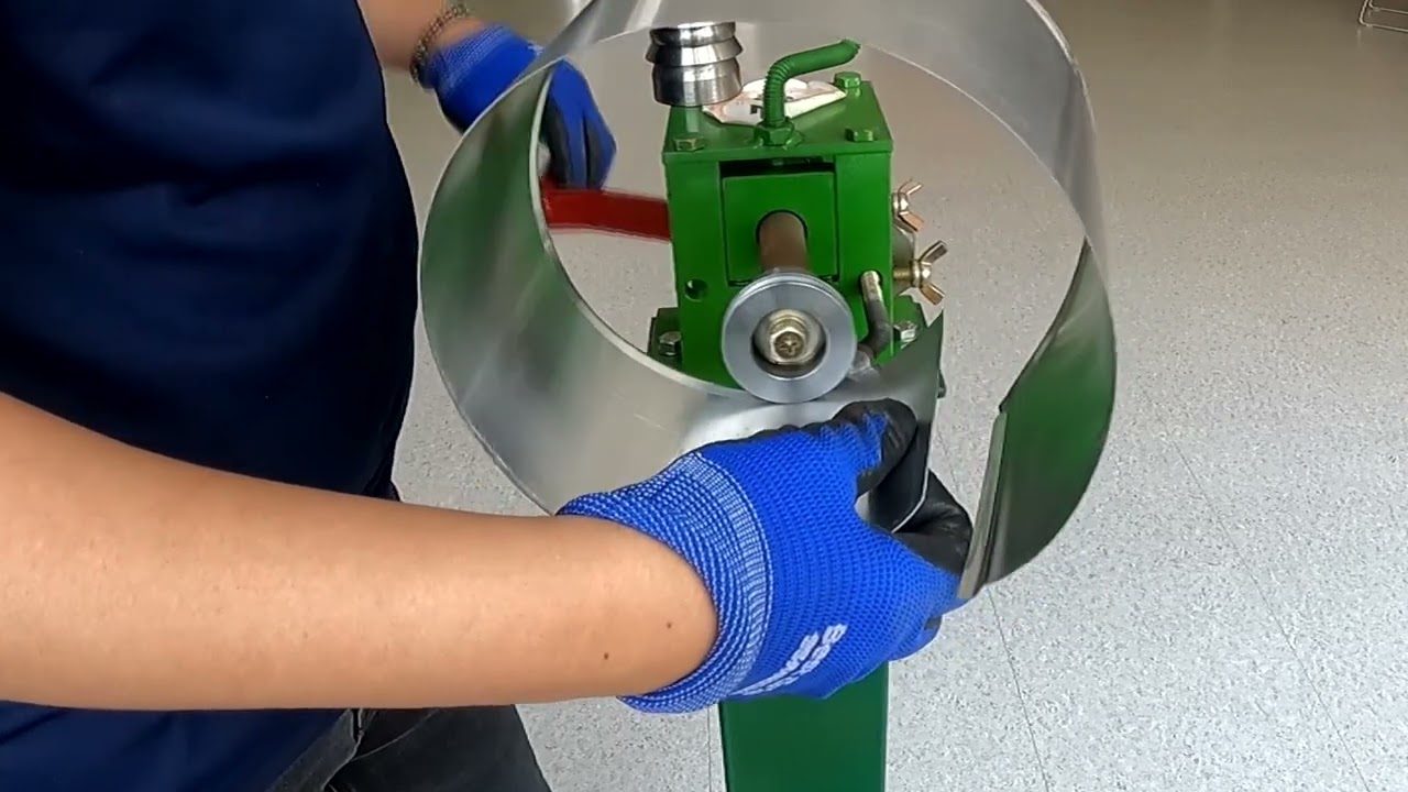 Training 11 EG LV1 International Insulation Certification course practice Roll & Swage