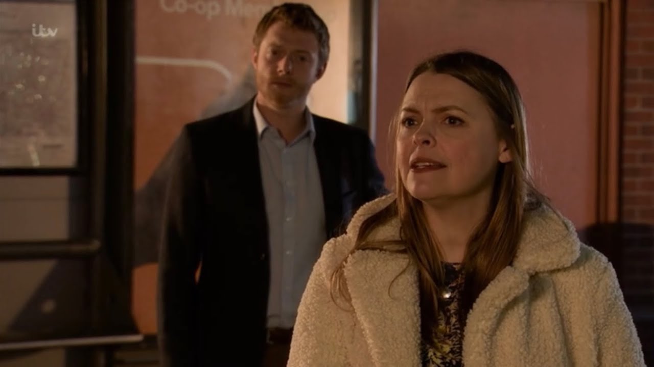 Tracy Barlow - 8th December 2021