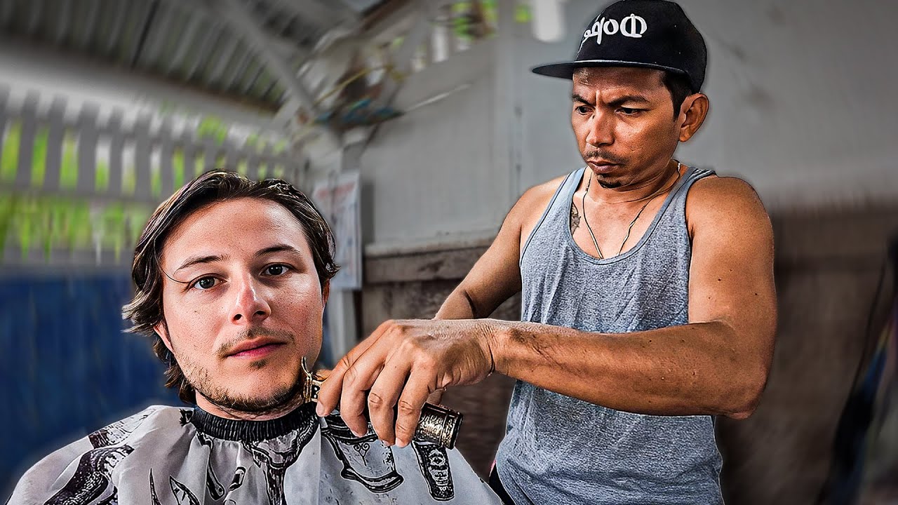 Honest Barber Gets Reward in Philippines 🇵🇭