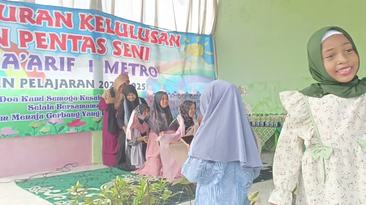 Penampilan Tari Wali Siswa RA